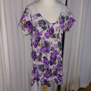Flowers and Lace Tunic 1X